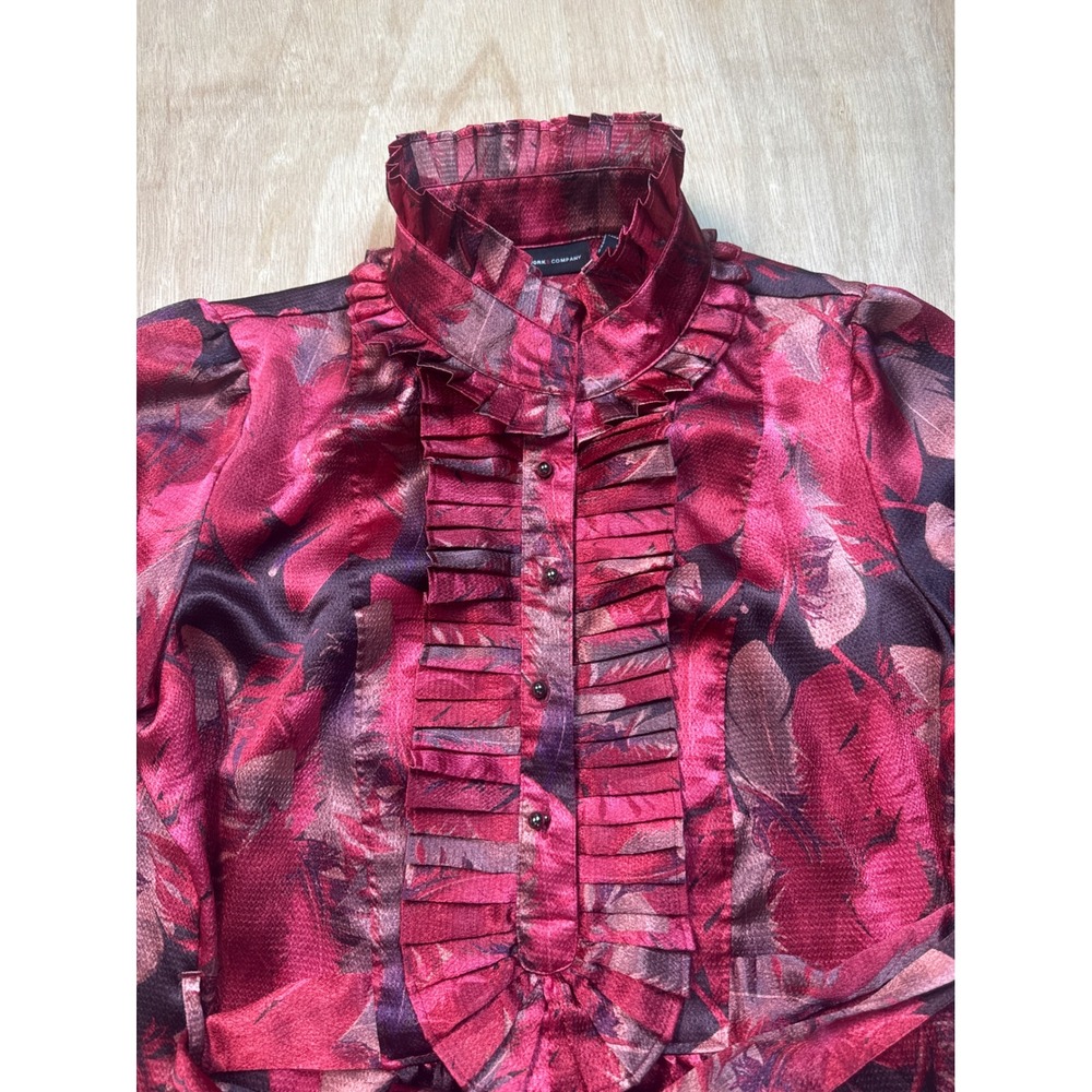 New York and Company Pink Feather Print Ruffle Collar Satin Blouse Womens Medium - Picture 4 of 8